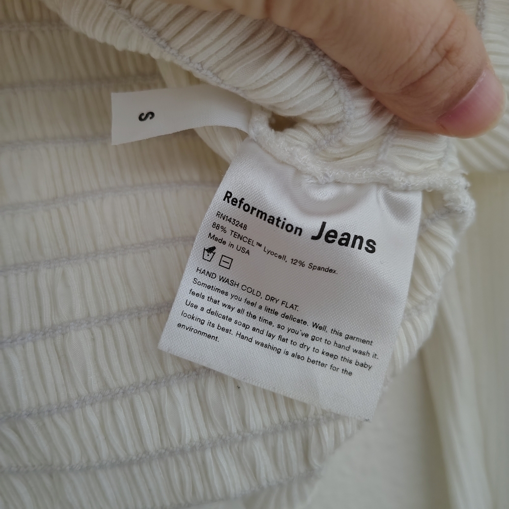 Reformation Creamy Smocked Crop Top Square Neck Sz S Stretch Long Sleeves - Picture 4 of 8